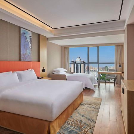 Hilton Garden Inn Wuhan Hankou Esterno foto